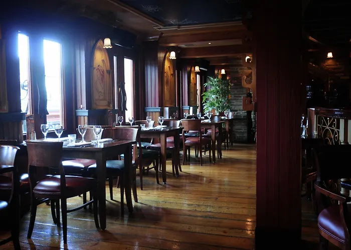 Benedicts Hotel